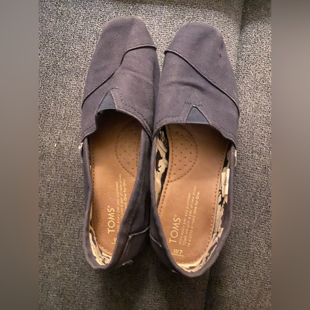 TOMS Women's Dark Blue Canvas Loafers